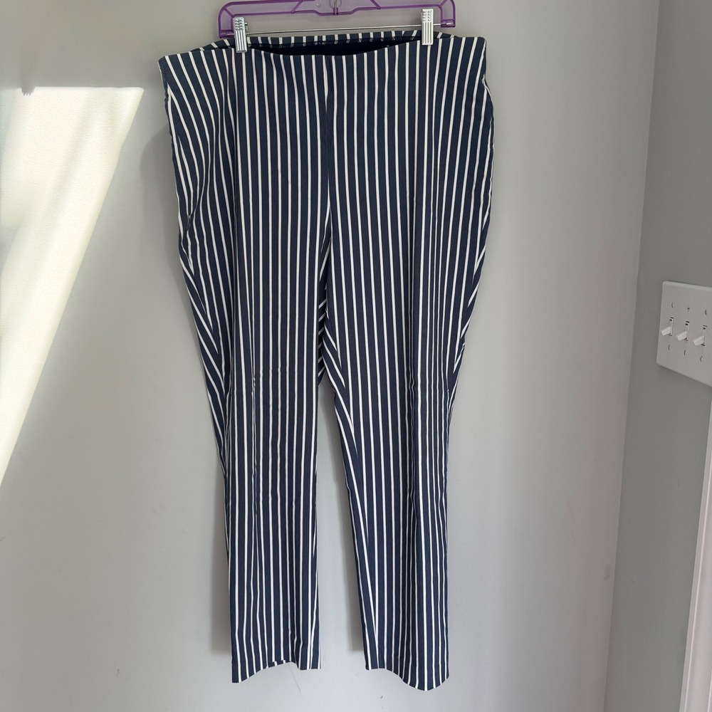Chico's Navy Blue Striped Pants Pull-On Elastic Waist Cropped Stretch Size 3 XL
